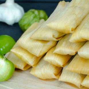 Green chicken tamales picture