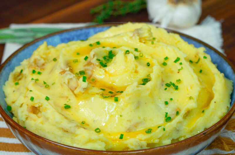 Garlic mashed potatoes