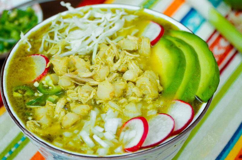 Green chicken pozole