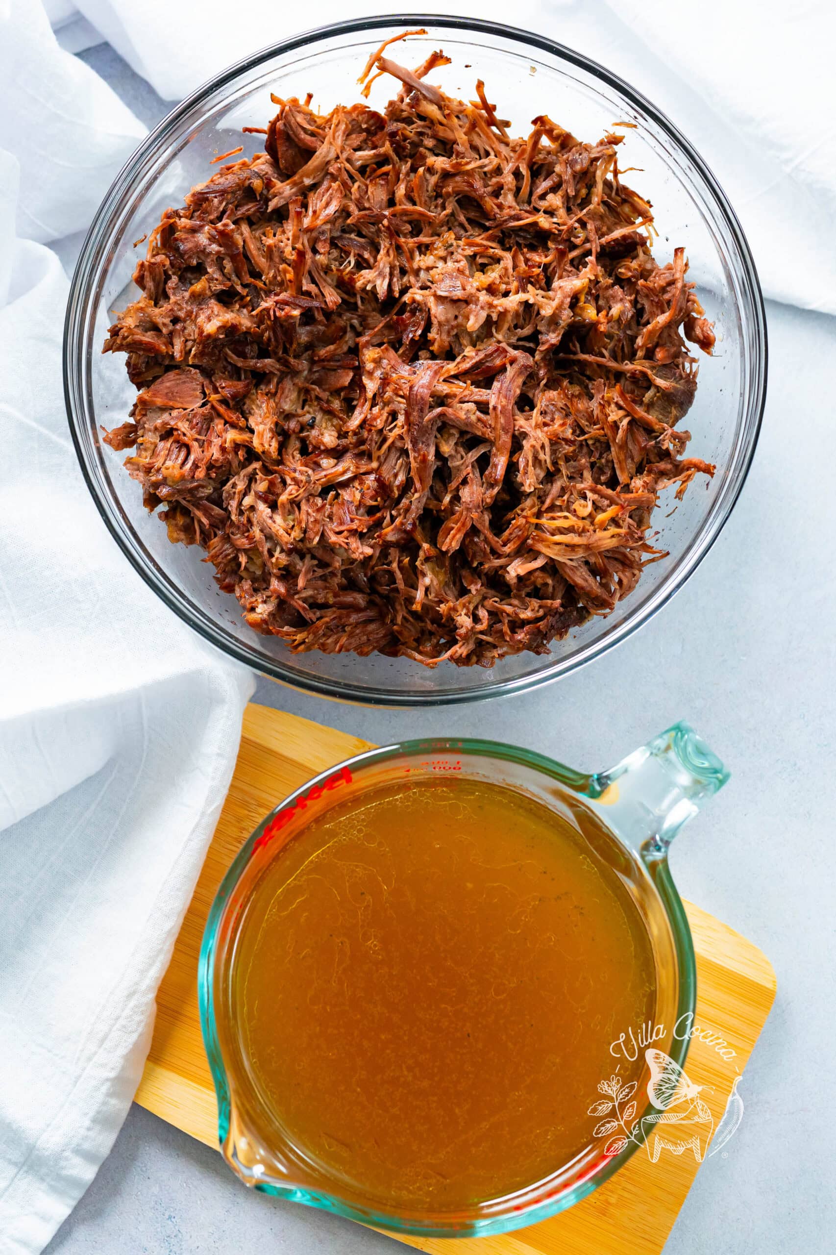 Shredded beef and broth