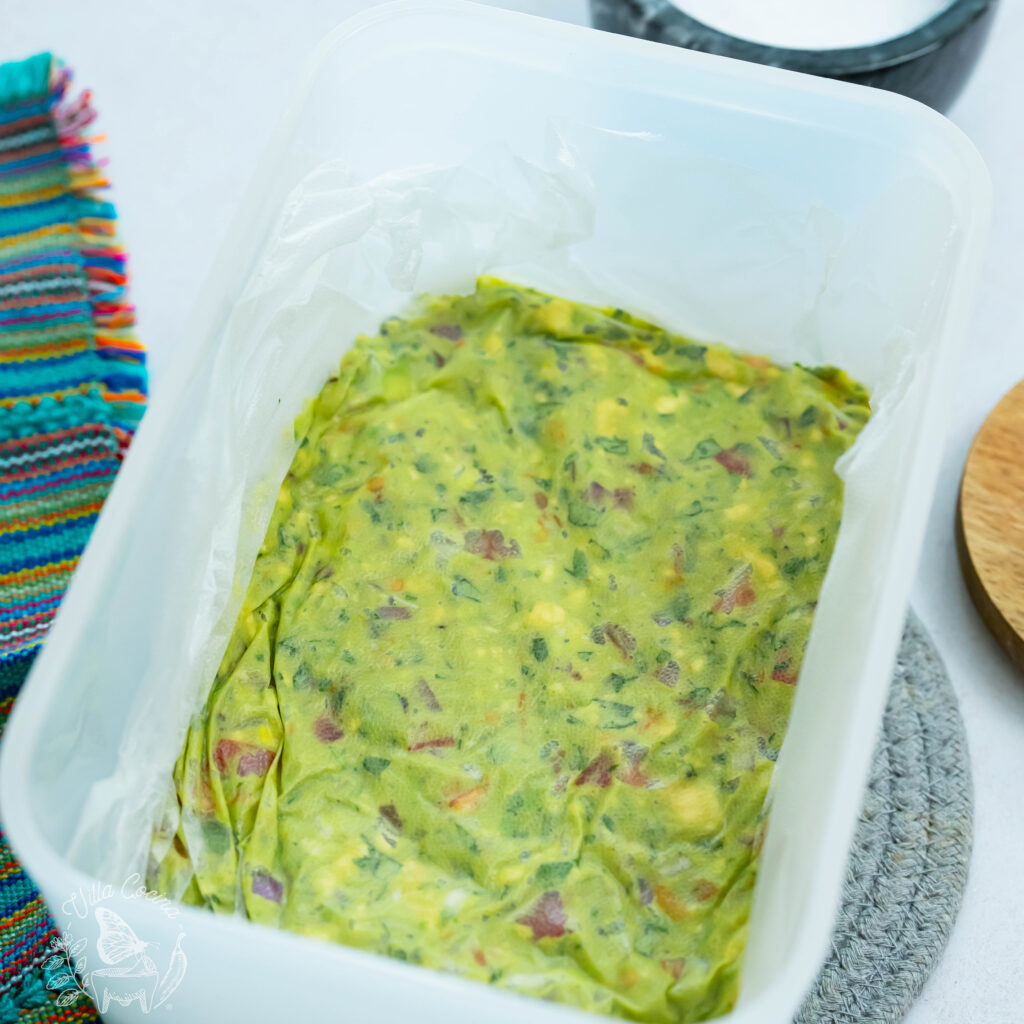 Garlic roasted guacamole with habanero storage method