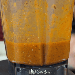 Chipotle tomatillo salsa