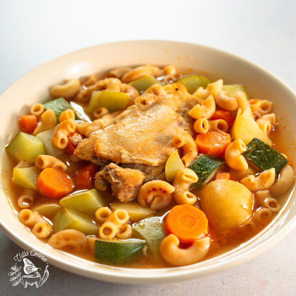 Sopa de coditos - Mexican chicken noodle soup