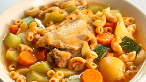 Sopa de coditos - Mexican chicken noodle soup
