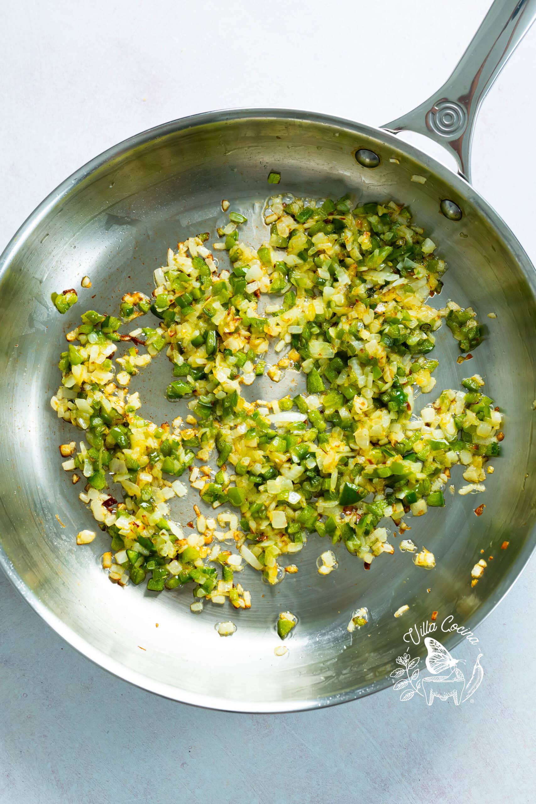 Golden onion and jalape&ntilde;os